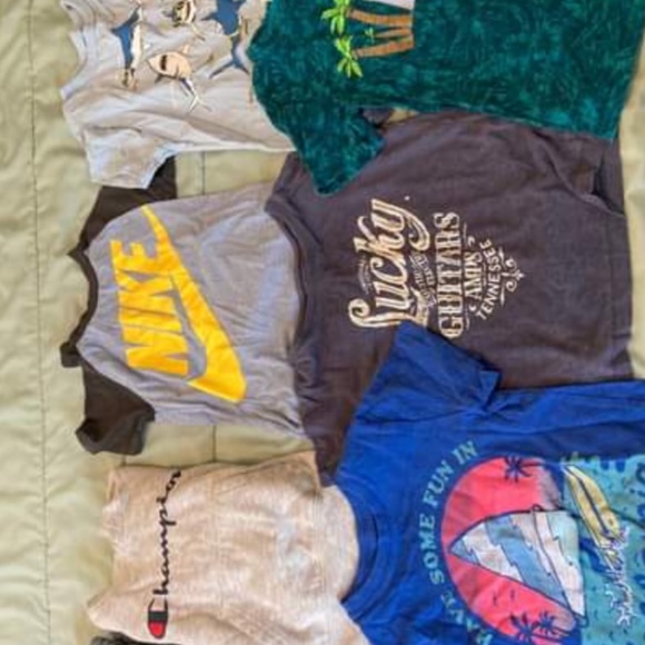 Boys4/5 lot(sold) - Picture 2 of 2